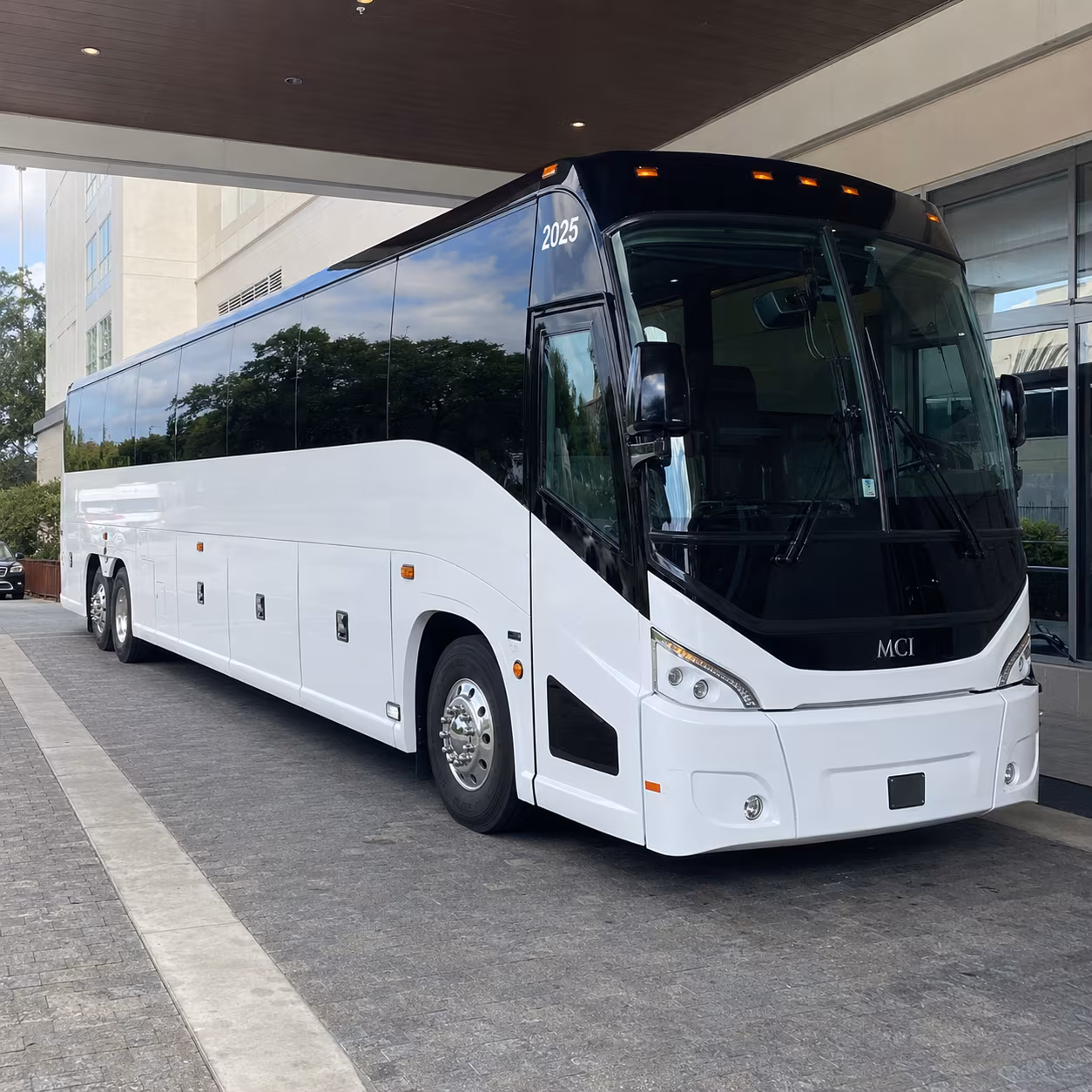 austin 54 passenger charter bus