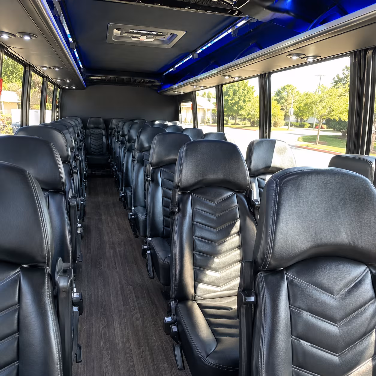 easily book transportation for your next airport transfer 4