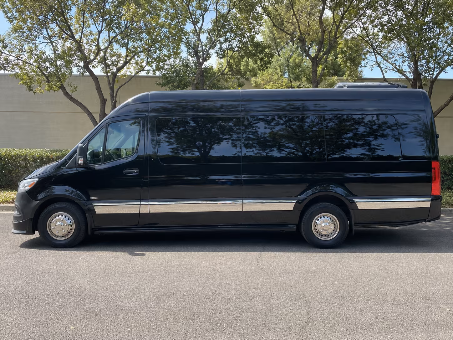 easily book transportation for your next prom 5