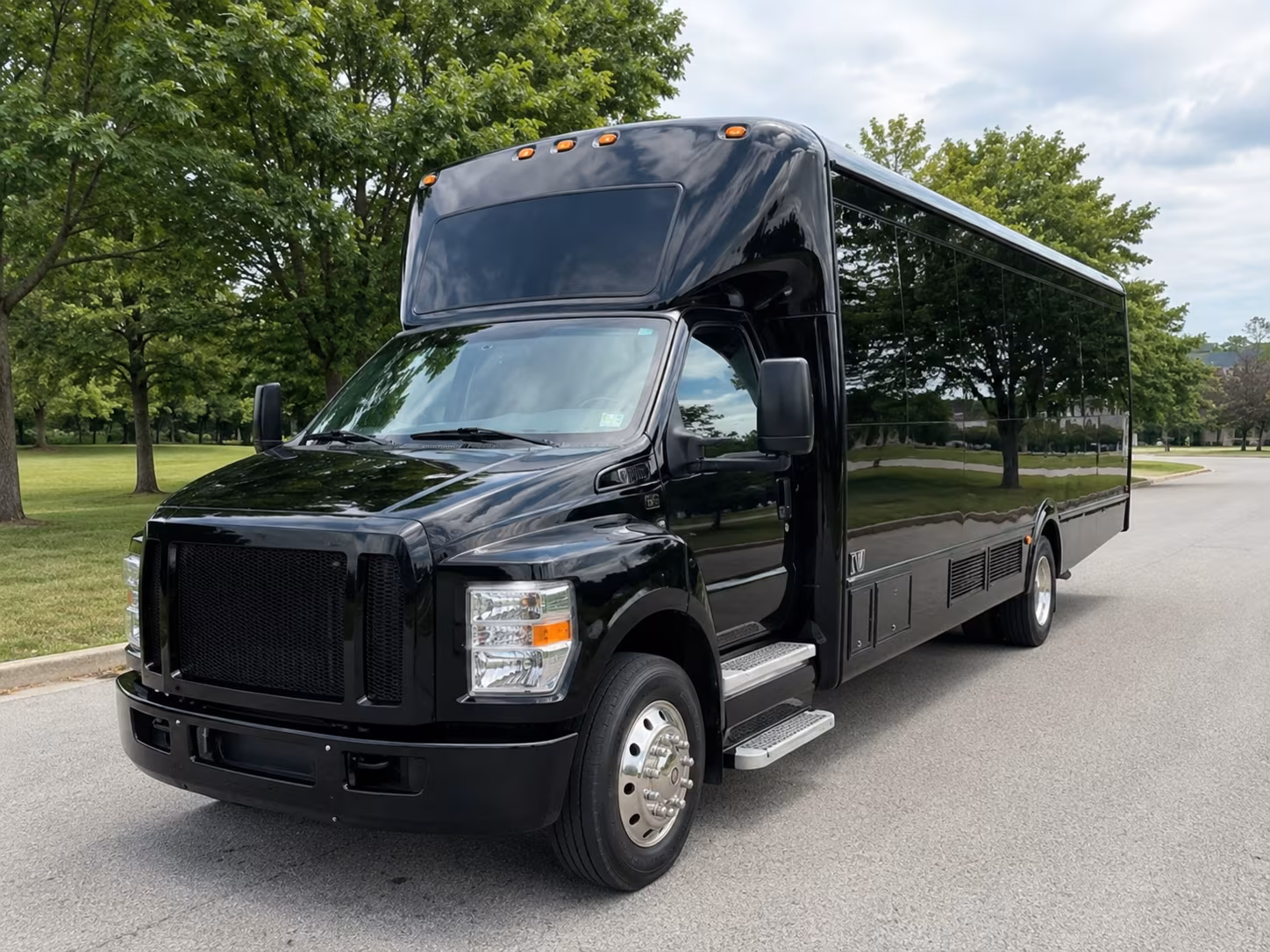 party bus rentals for austin bachelor and bachelorette groups hitting live music venues